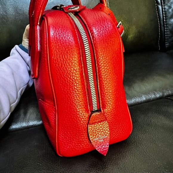 Louis Vuitton Dora Soft Bag Red - Picture 10 of 16